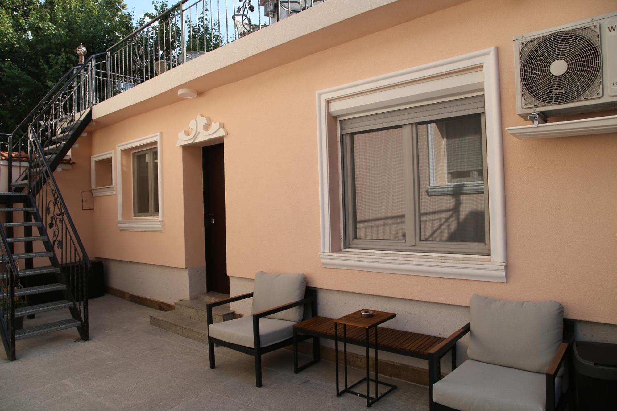 Ema Artistic House Hotel Pleven Exterior photo